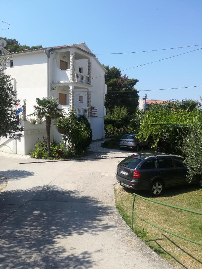 Alemka Apartment Banjol Exterior photo